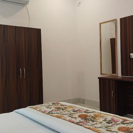 Atithi Inn Khajuraho Luaran gambar