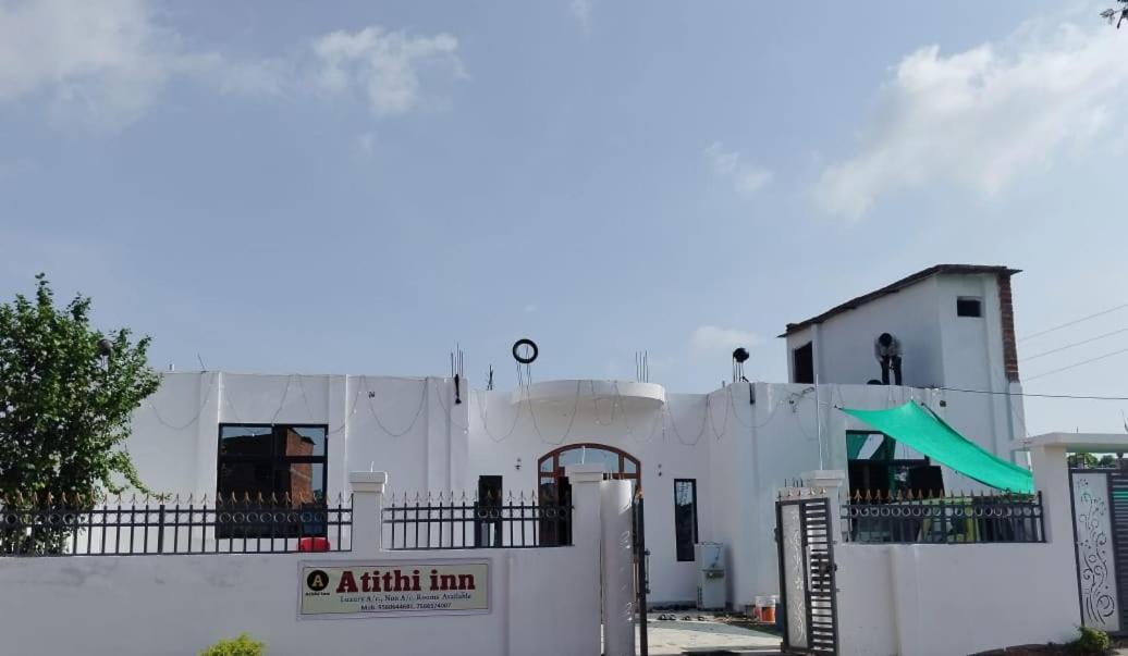Atithi Inn Khajuraho Luaran gambar