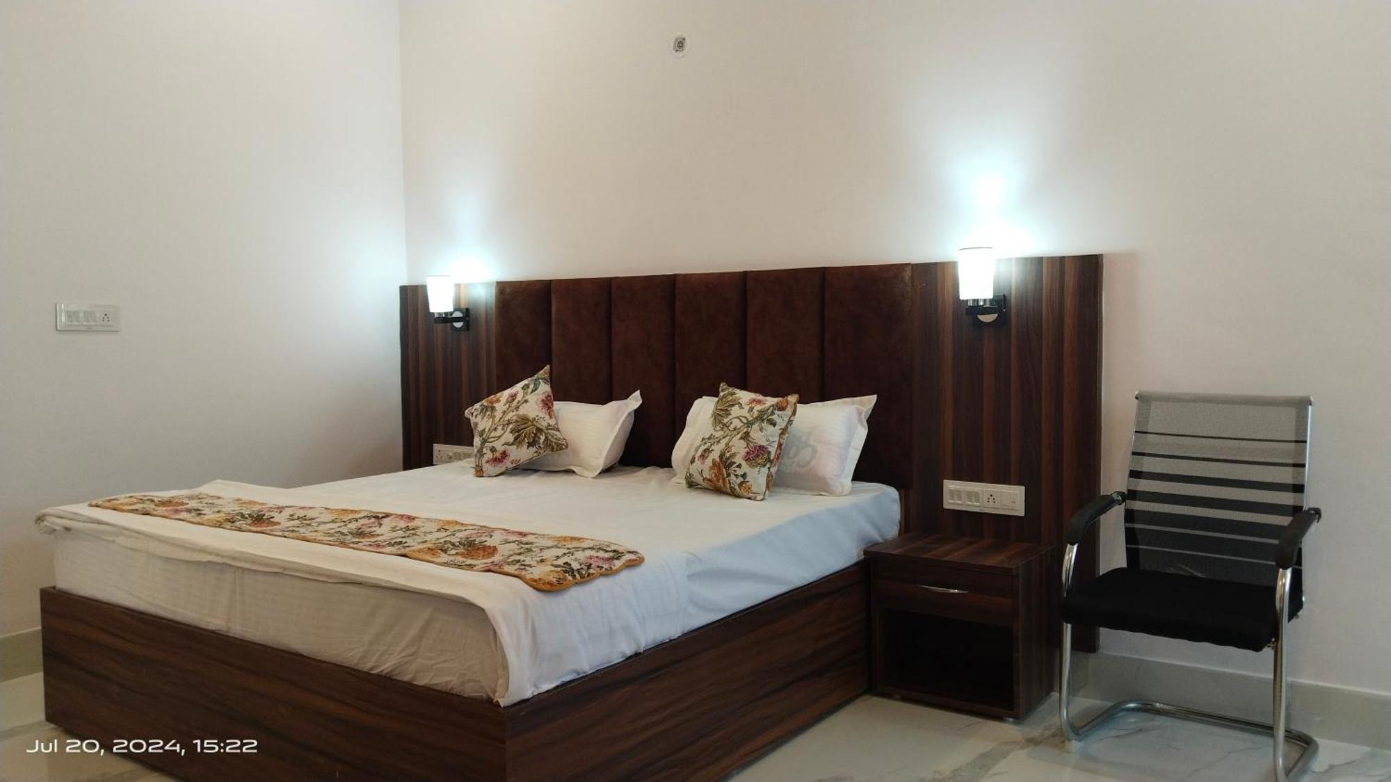 Atithi Inn Khajuraho Luaran gambar