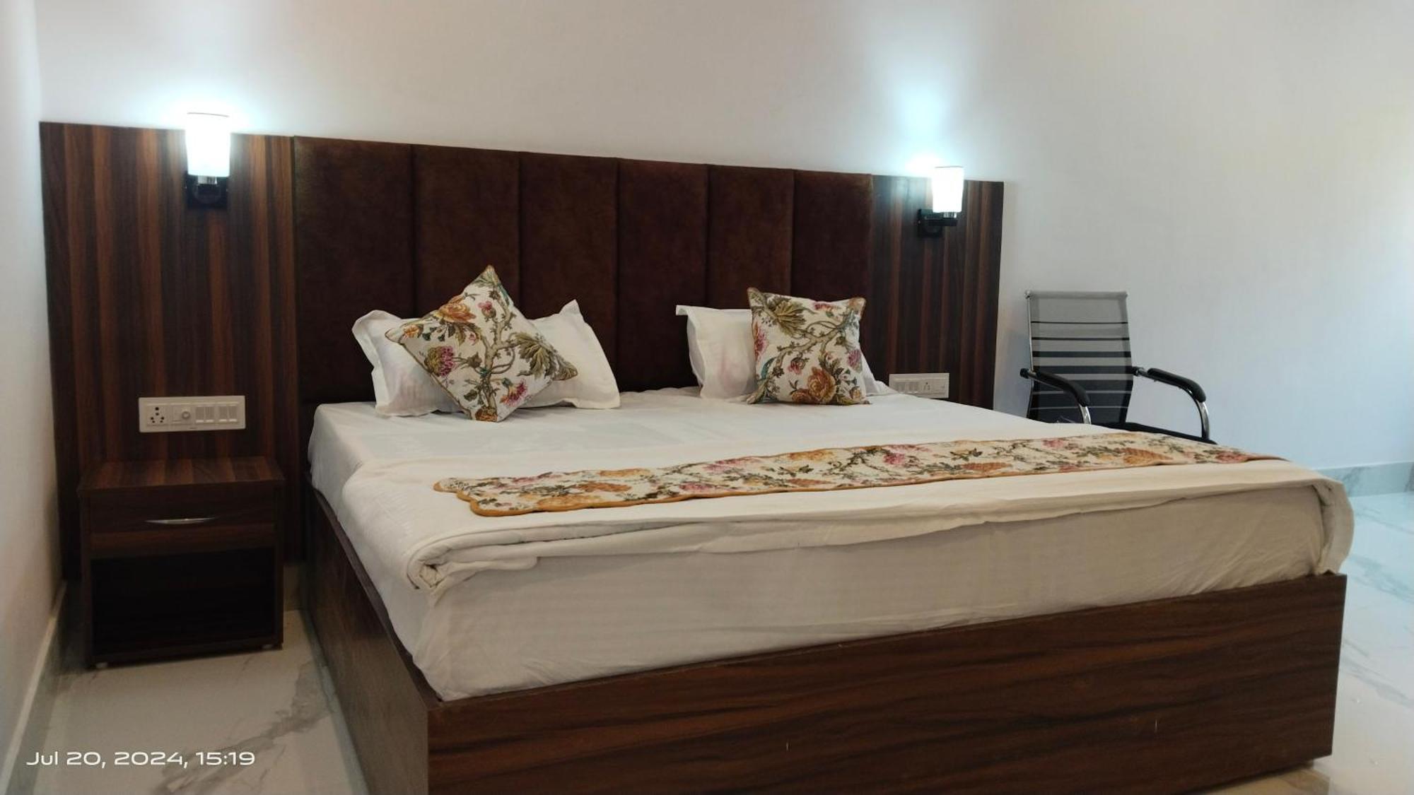 Atithi Inn Khajuraho Luaran gambar